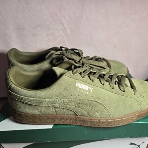 Puma Suede Classic Olive Sneakers